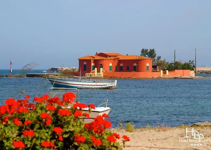 A Casa Di Mattia Tra Il Mare E Il Borgo * Marzamemi
